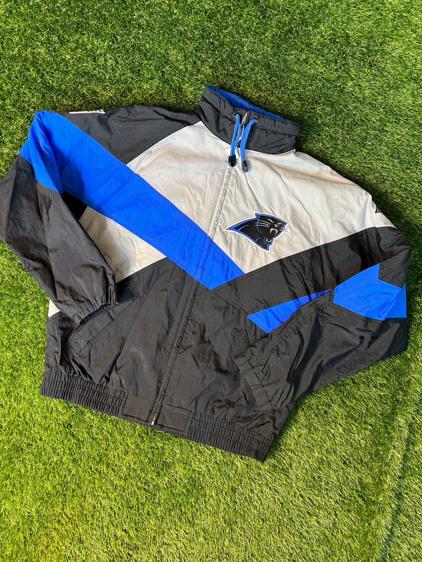 Carolina Panthers: 90’s VTG Apex One Windbreaker