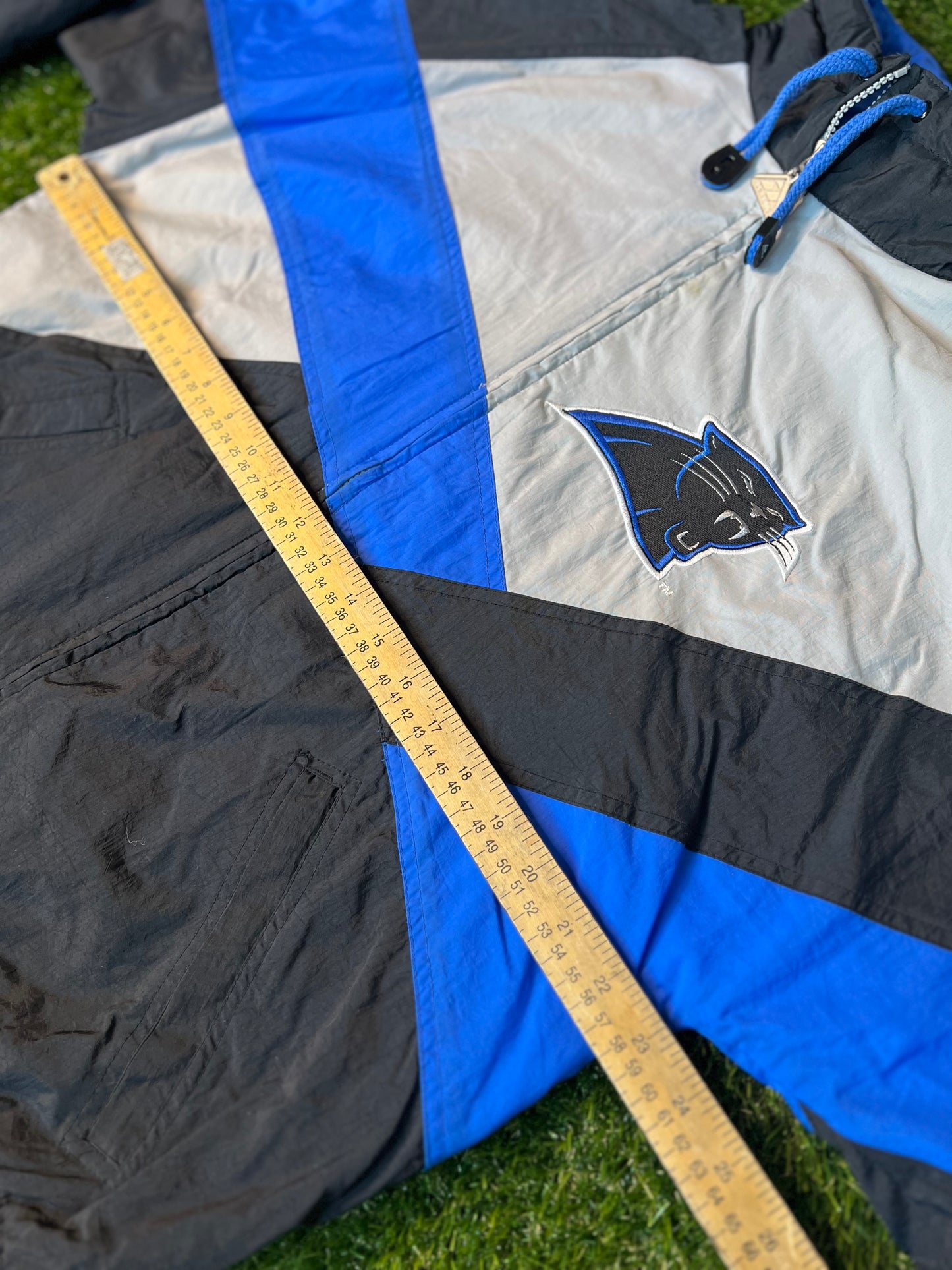 Carolina Panthers: 90’s VTG Apex One Windbreaker